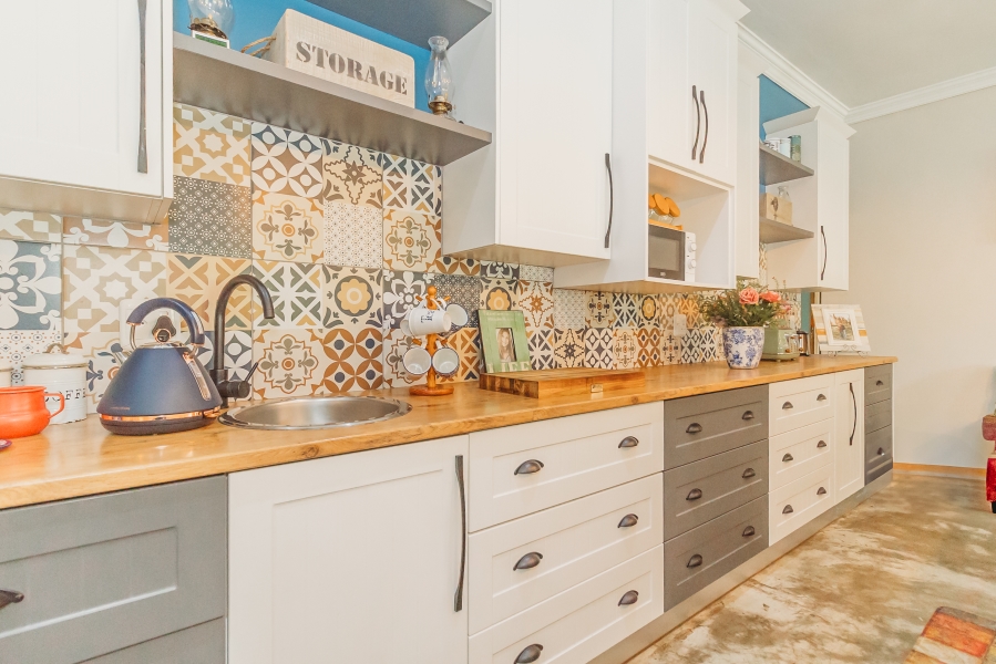 5 Bedroom Property for Sale in Heather Park Western Cape